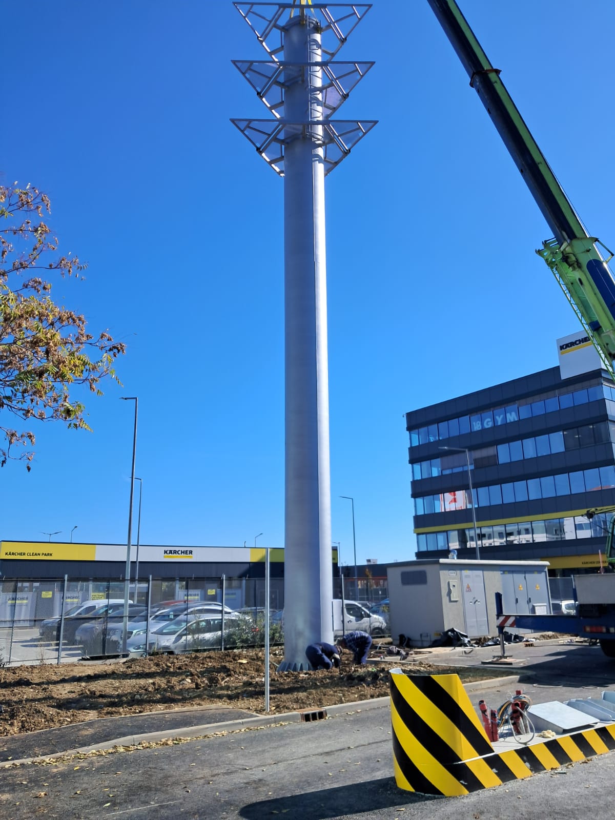 Detaliu pilon publicitar Lidl Voluntari